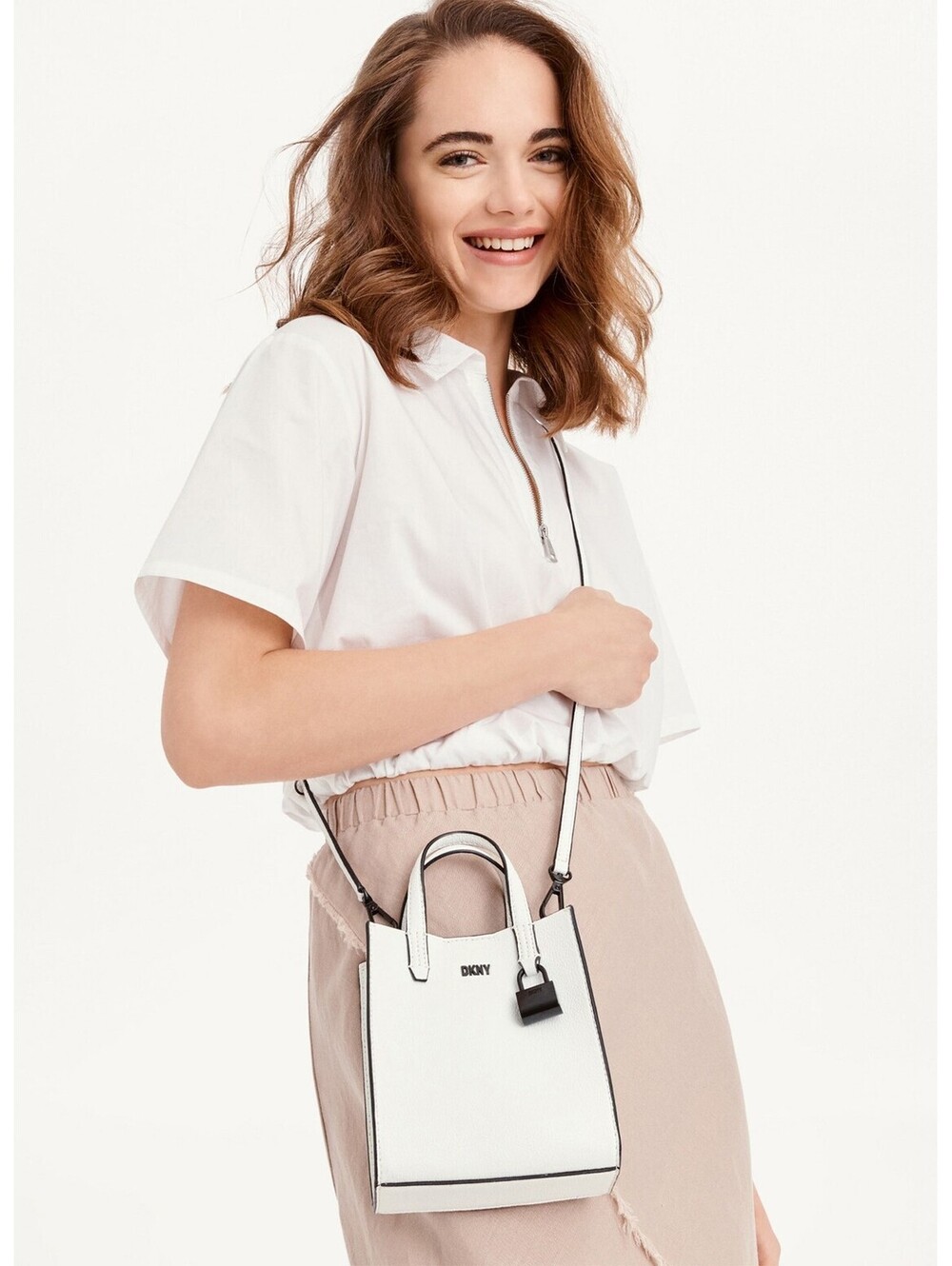 DKNY Women's Maze Crossbody Bag in White Size 5